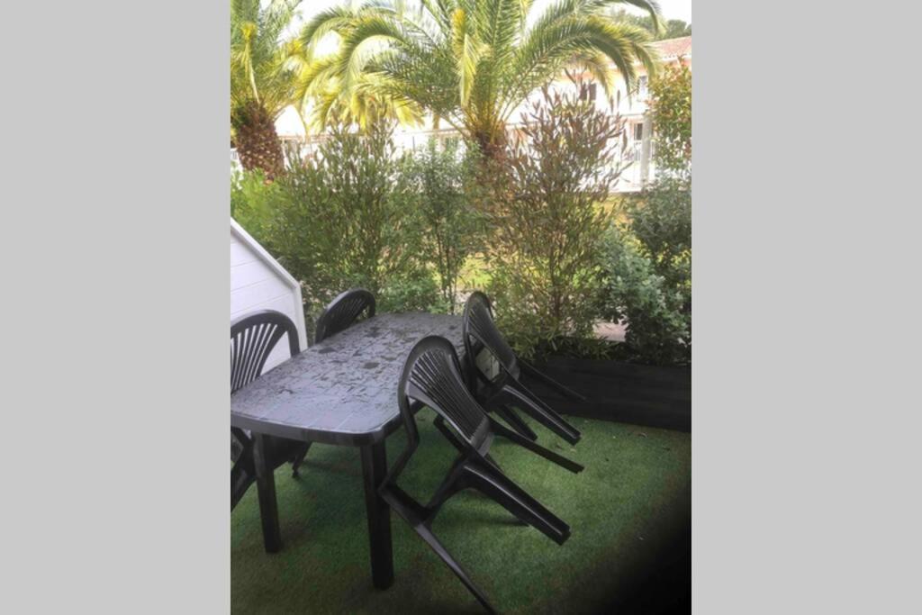 Appartement Residence Avec Piscine A Anglet Limite Biarritz Buitenkant foto