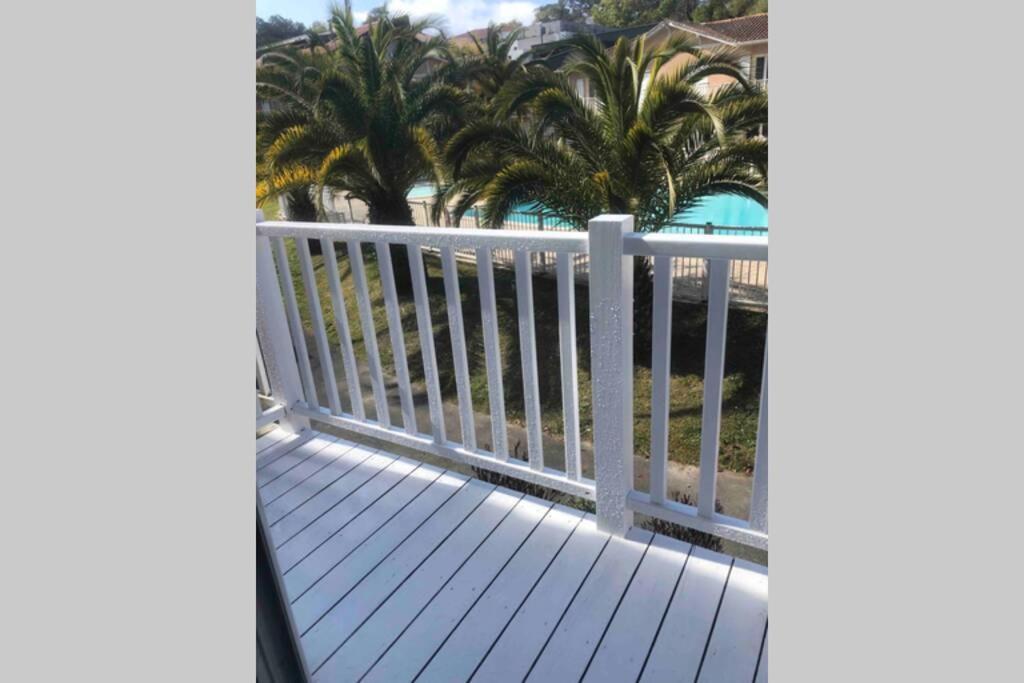 Appartement Residence Avec Piscine A Anglet Limite Biarritz Buitenkant foto